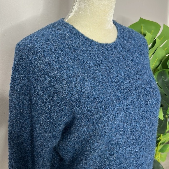 Everlane • the teddy wool blend boucle sweater - Picture 4 of 10